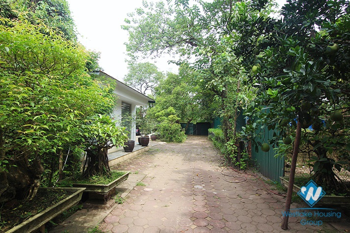 Nice house with 2 bedrooms for rent in An Duong st, Tay Ho area 